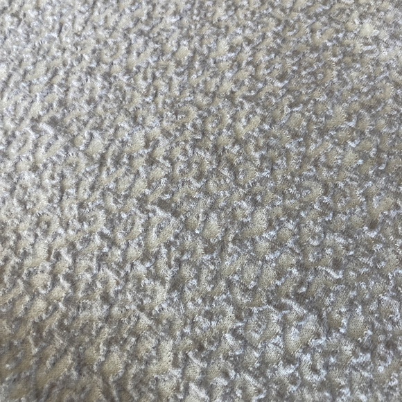 Anthropologie Lilka Sweatshirt, Textured 3/4 Sleeve Gray and White Size Large - Picture 5 of 12